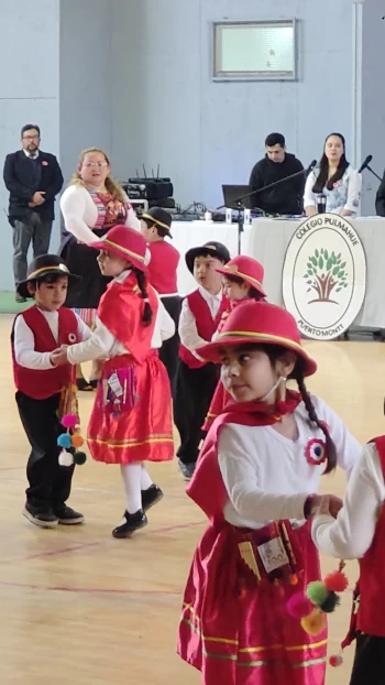 Gala Folclórica Fiestas Patrias, Ens. Pre-Básica y Básica| Parte 1