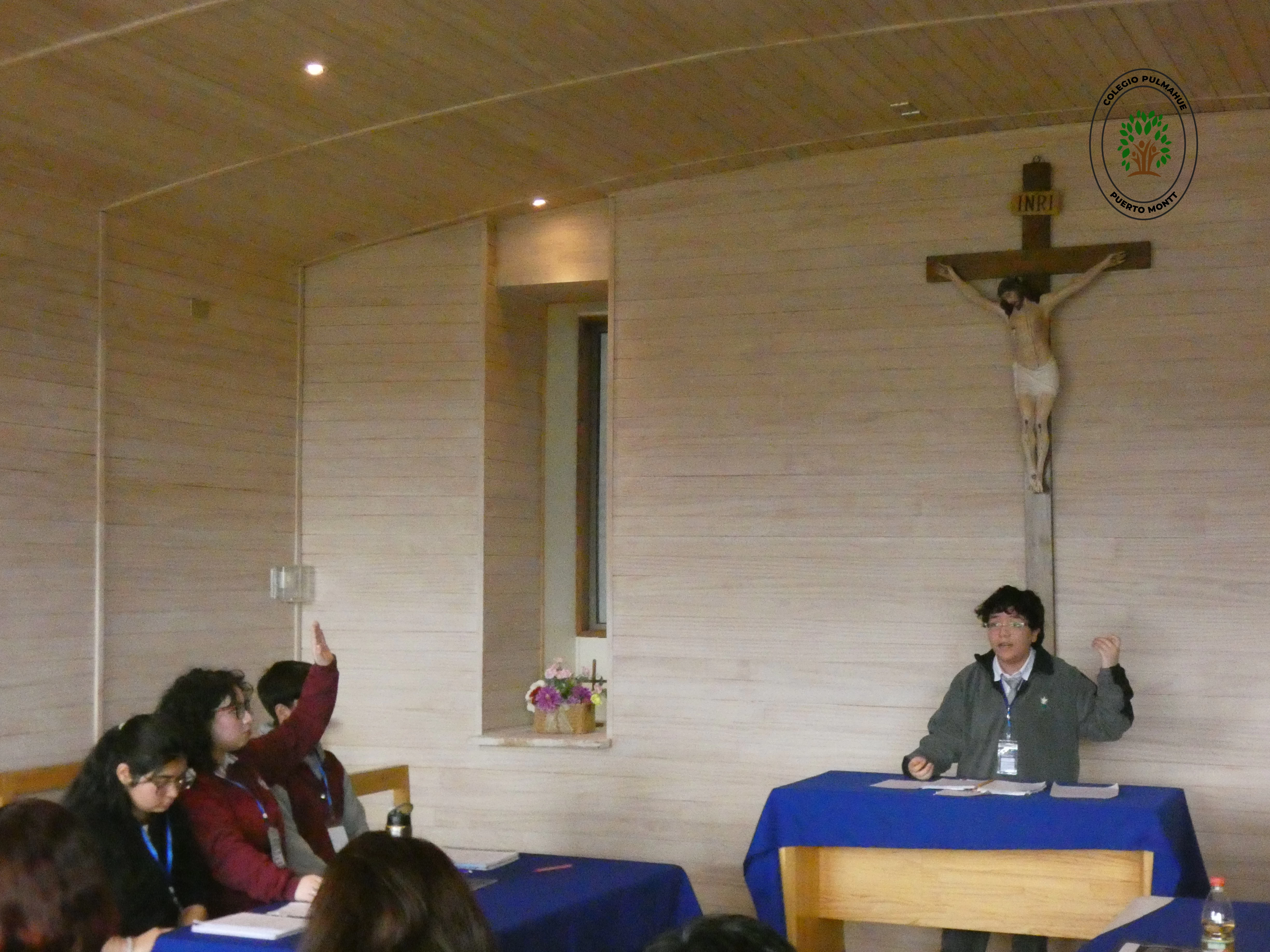 Imagen de la noticia: Destacada participación: Equipo de debate debuta con importantes triunfos en torneo regional