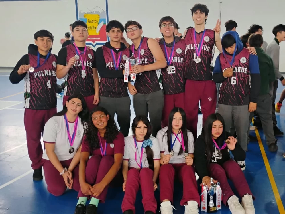 El Colegio Pulmahue brilla con un doble subcampeonato en el Torneo de Baloncesto Seno en Reloncaví