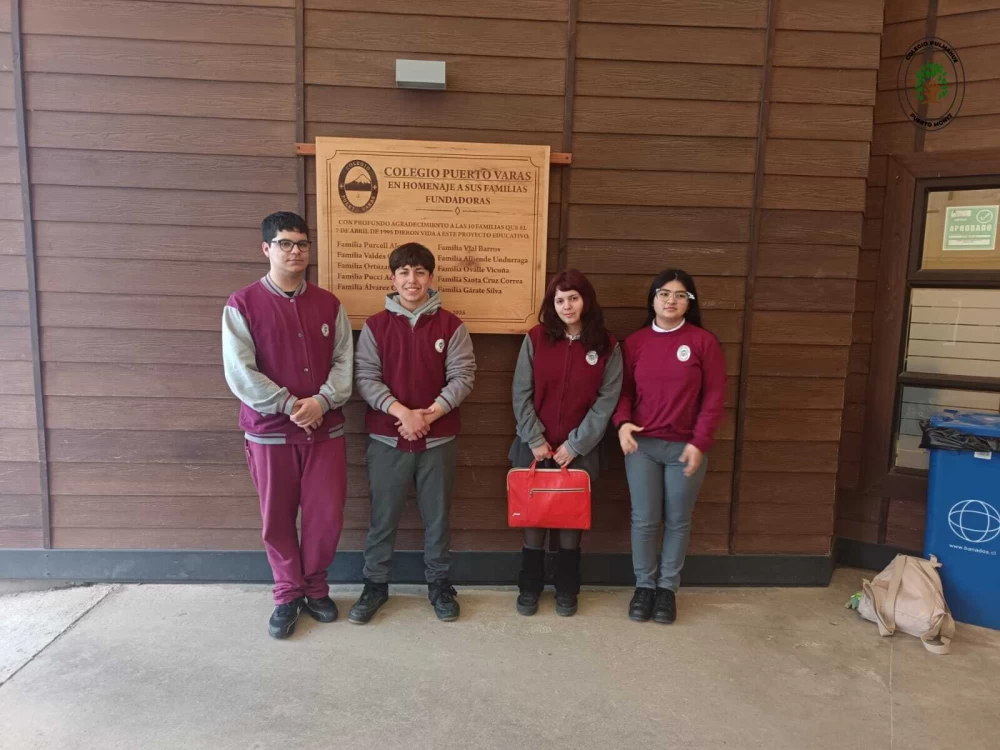 Equipo de debate participa en enriquecedora jornada formativa en el Colegio Puerto Varas