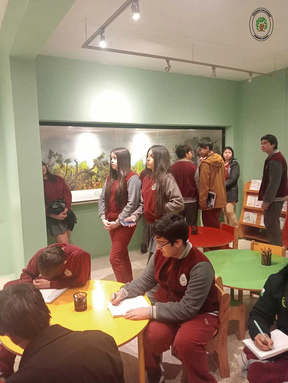 Imagen de la noticia: Estudiantes de 1° Medio visitan el Museo Juan Pablo II en salida pedagógica