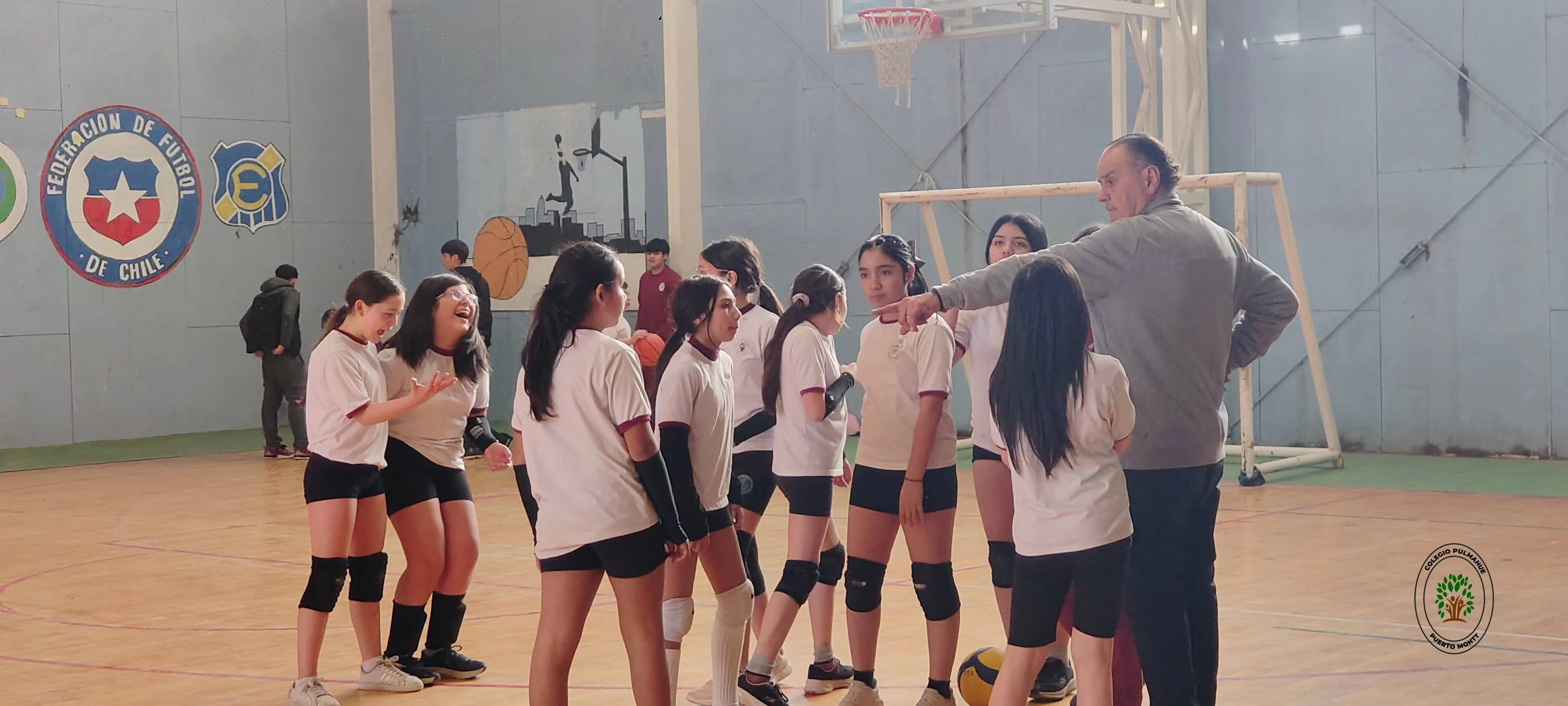 Imagen de la noticia: ¡Gran encuentro deportivo de nuestra Selección Mini de Voleibol Damas!