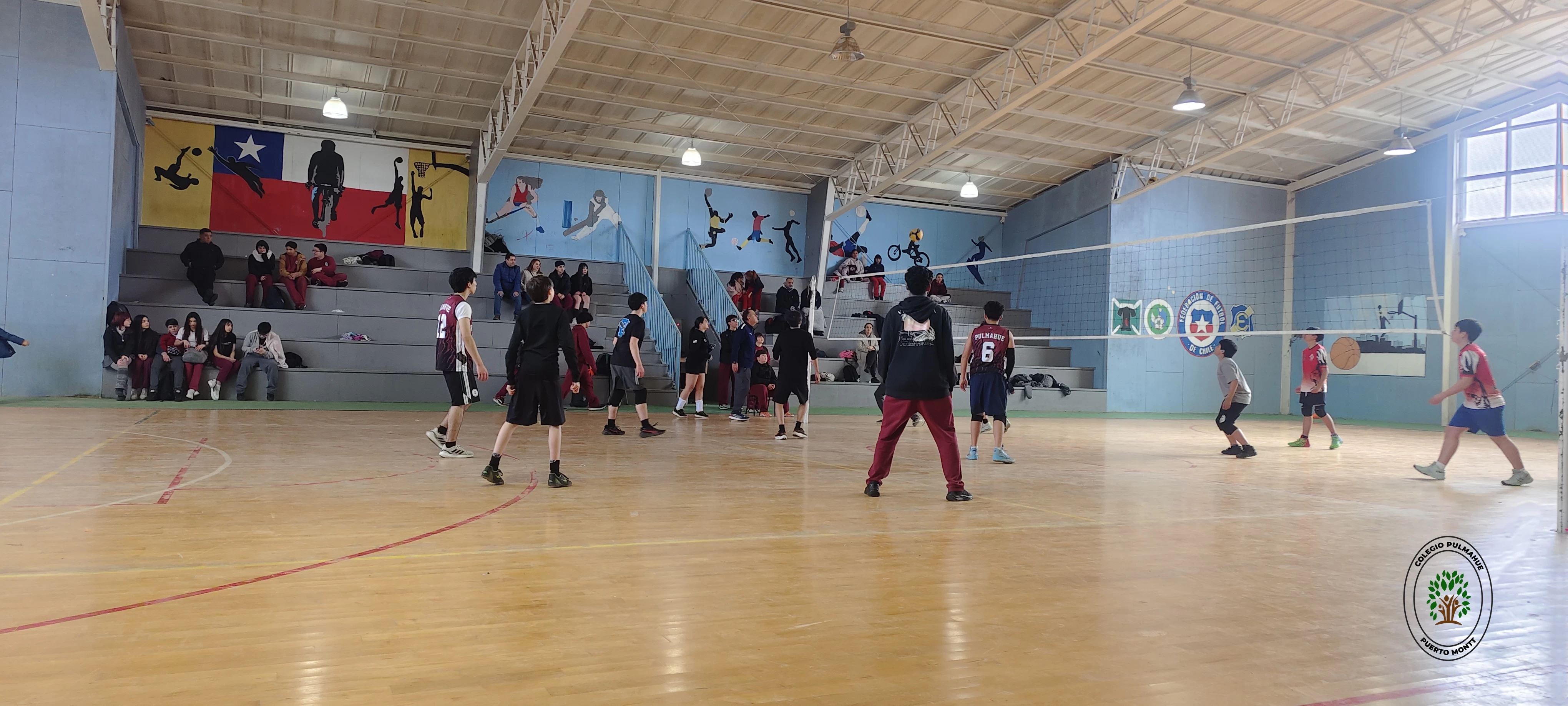 Imagen de la noticia: ¡Poder y destreza en la cancha! La selección masculina de enseñanza media lo dio todo ante el Colegio Chileno Americano