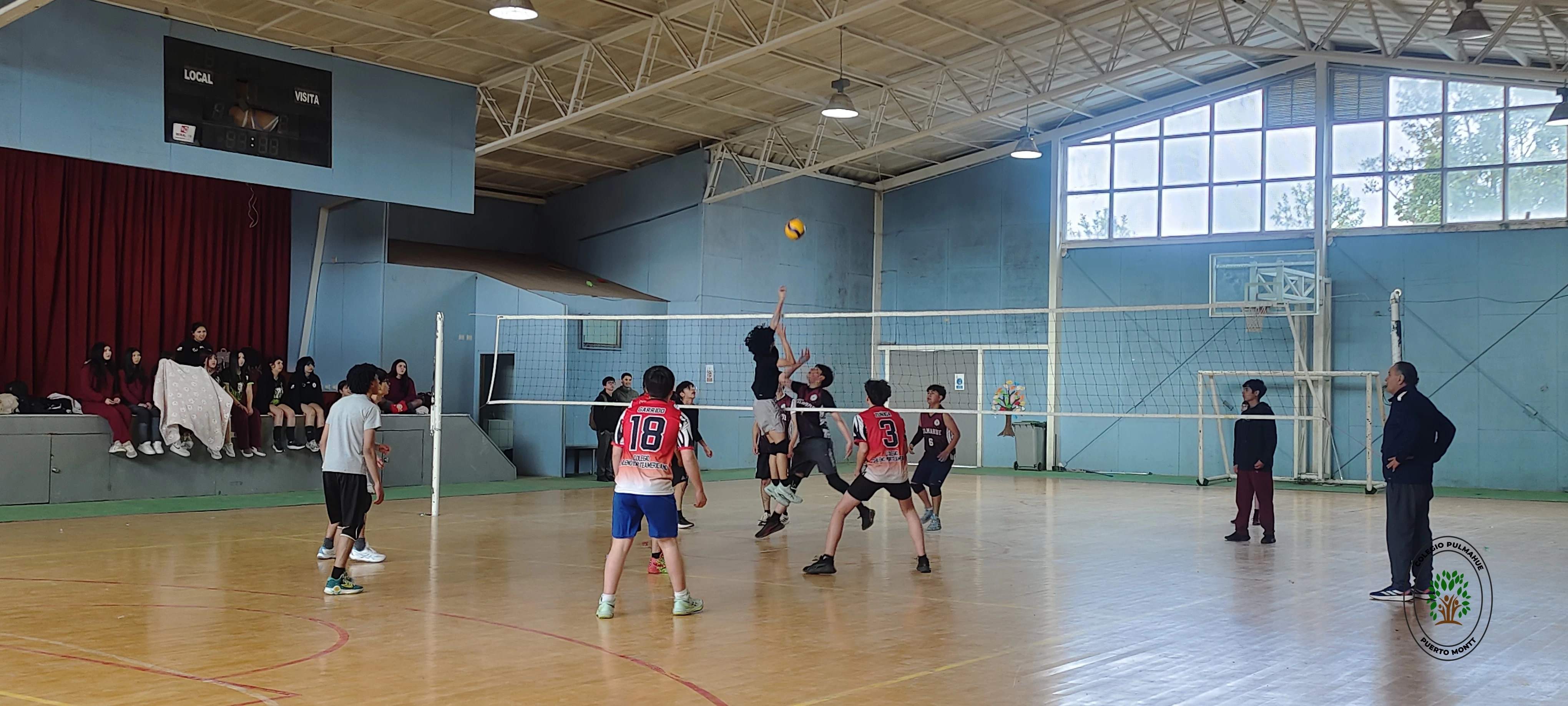 Imagen de la noticia: ¡Poder y destreza en la cancha! La selección masculina de enseñanza media lo dio todo ante el Colegio Chileno Americano